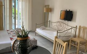 Mimi'S Apartments