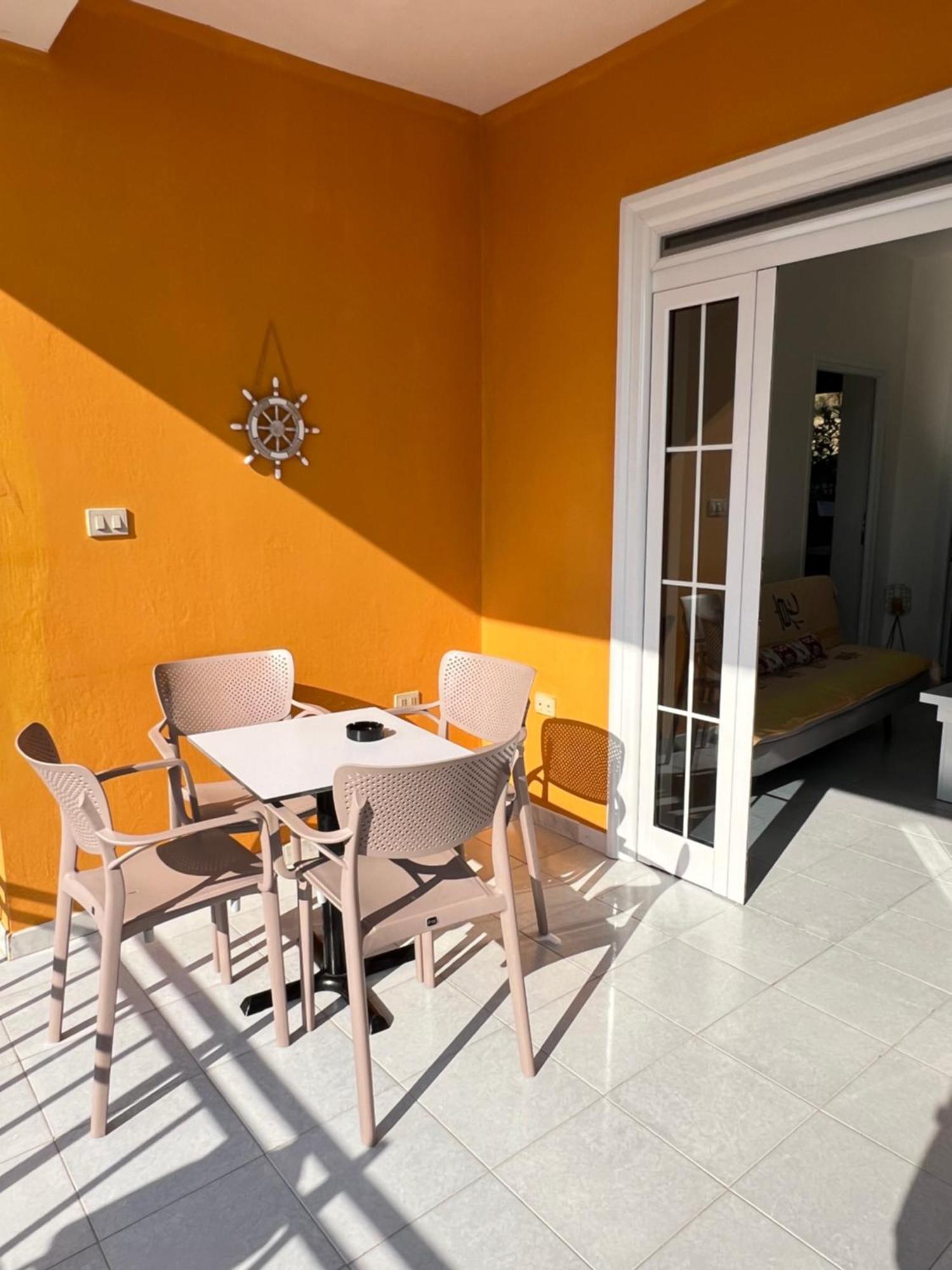 Mimi'S Apartments Wlora Zewnętrze zdjęcie